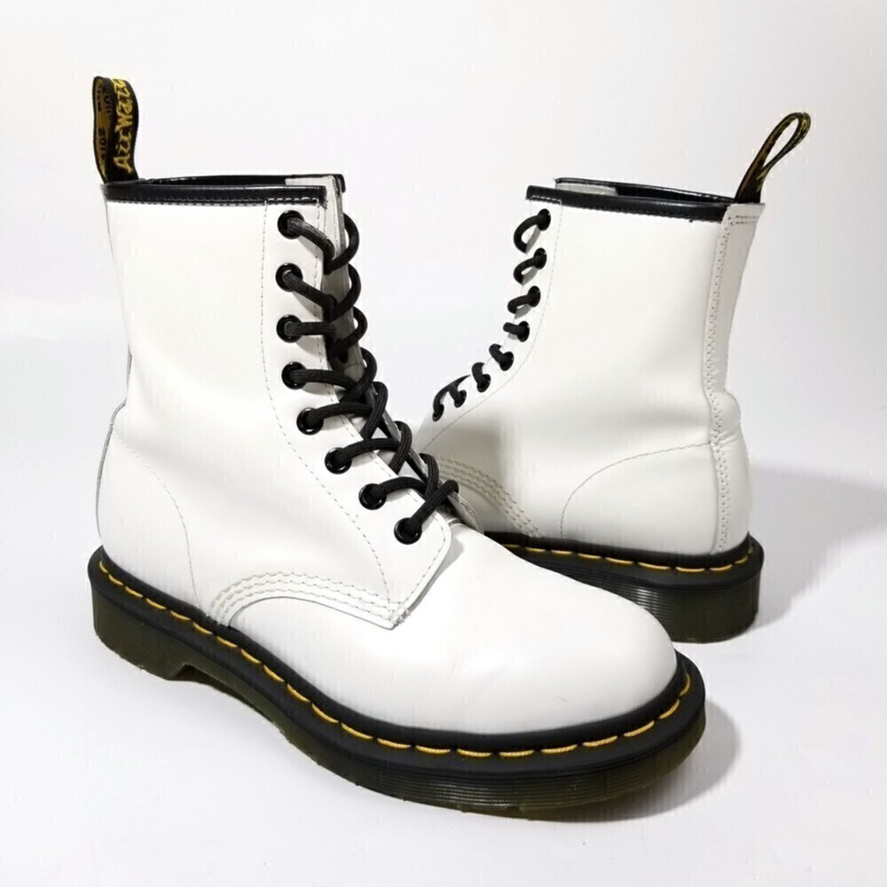 Dr. Martens 1460 White Smooth Leather Lace Up Boots 6 Y2k Grunge 90s Streetwear